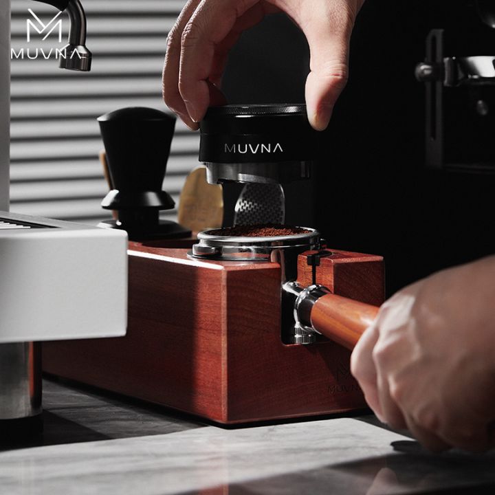 MUVNA Multifunctional Tamper Station red shadow wood 58mm met lade