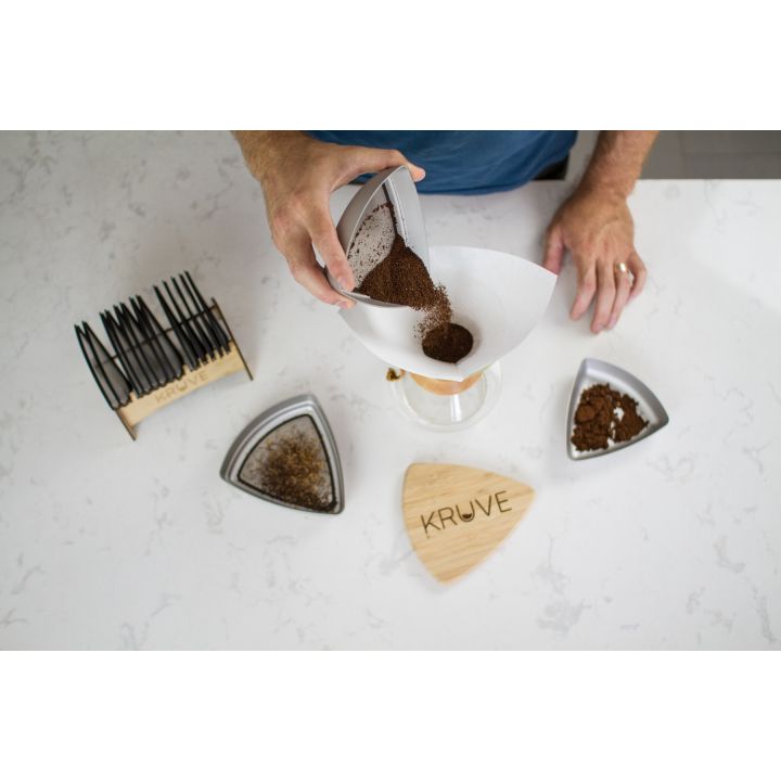 Kruve Sifter Plus Bean Silver 15-delige koffieset met precisiezeef en Brewler